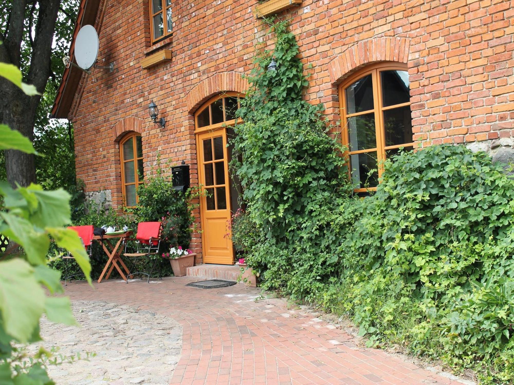 Mansion In Gressow With Terrace Garden Bbq Pond Bicycles Villa Buitenkant foto